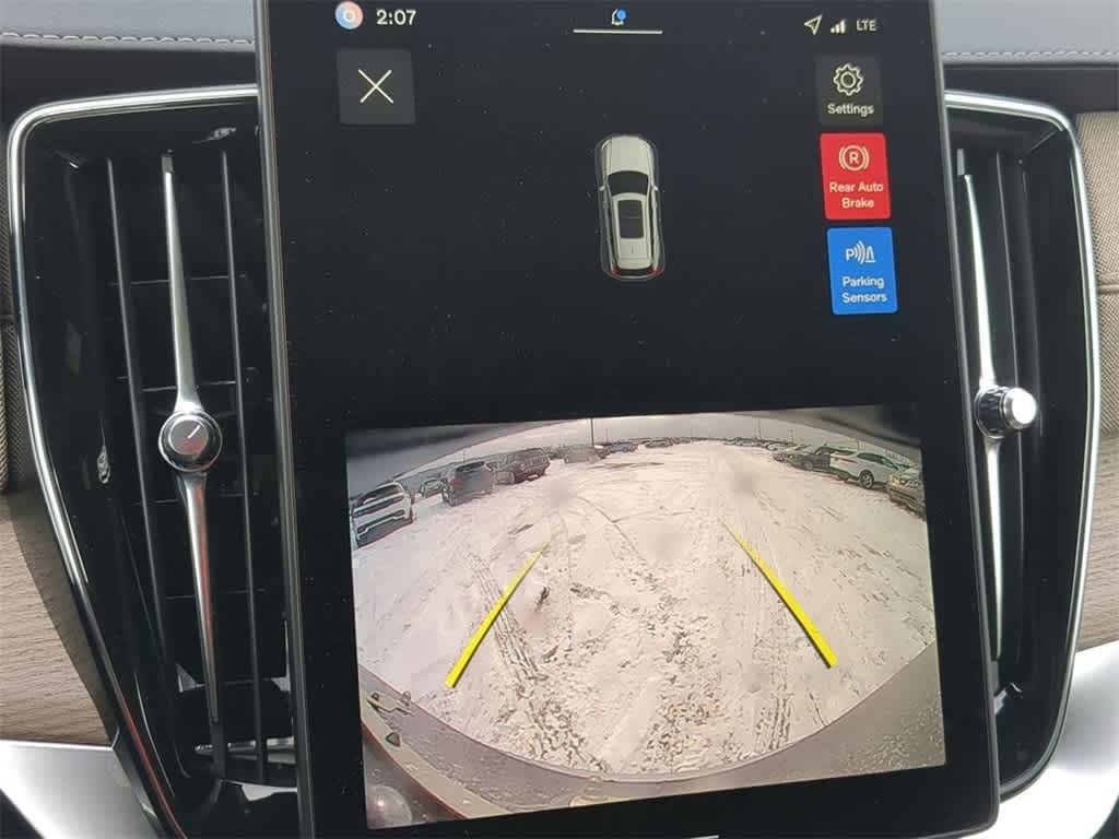 Thumbnail: 2026 Volvo XC90 - 28