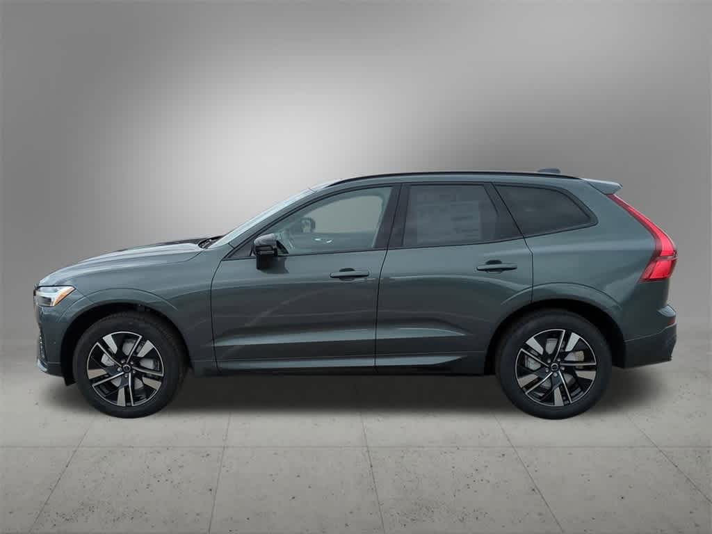 Thumbnail: 2026 Volvo XC60 - 3