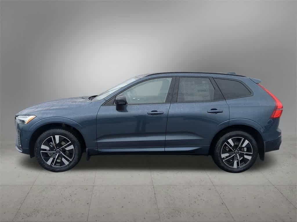 Thumbnail: 2026 Volvo XC60 - 3