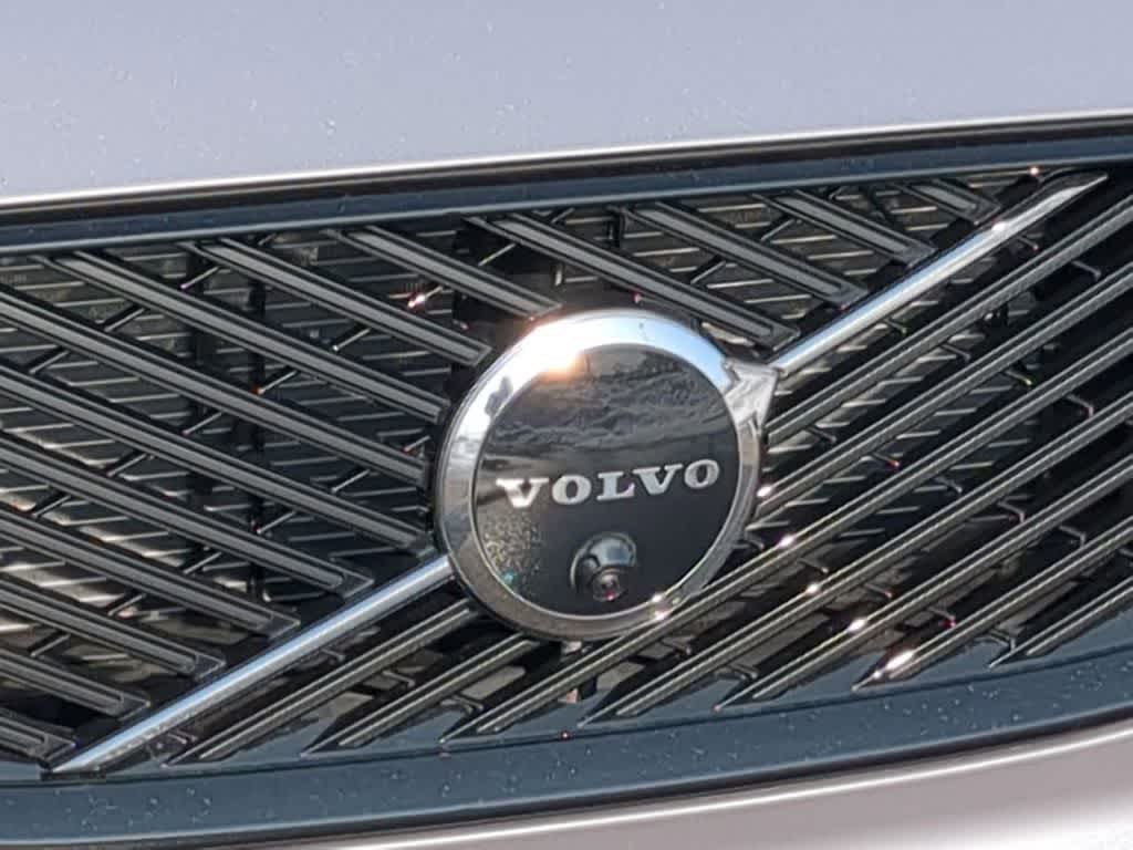 Thumbnail: 2026 Volvo XC60 - 11