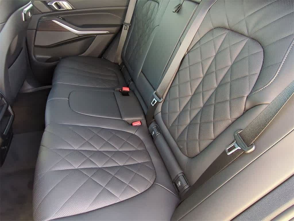 Thumbnail: 2025 BMW X5 - 18