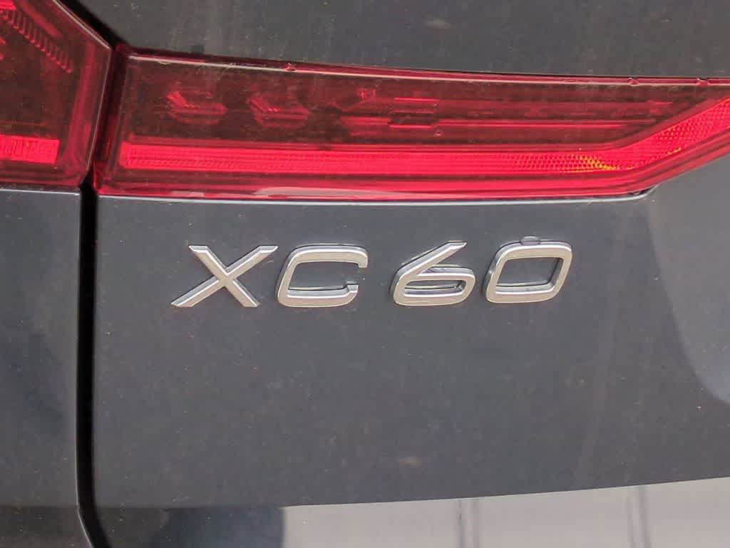 Thumbnail: 2026 Volvo XC60 - 12
