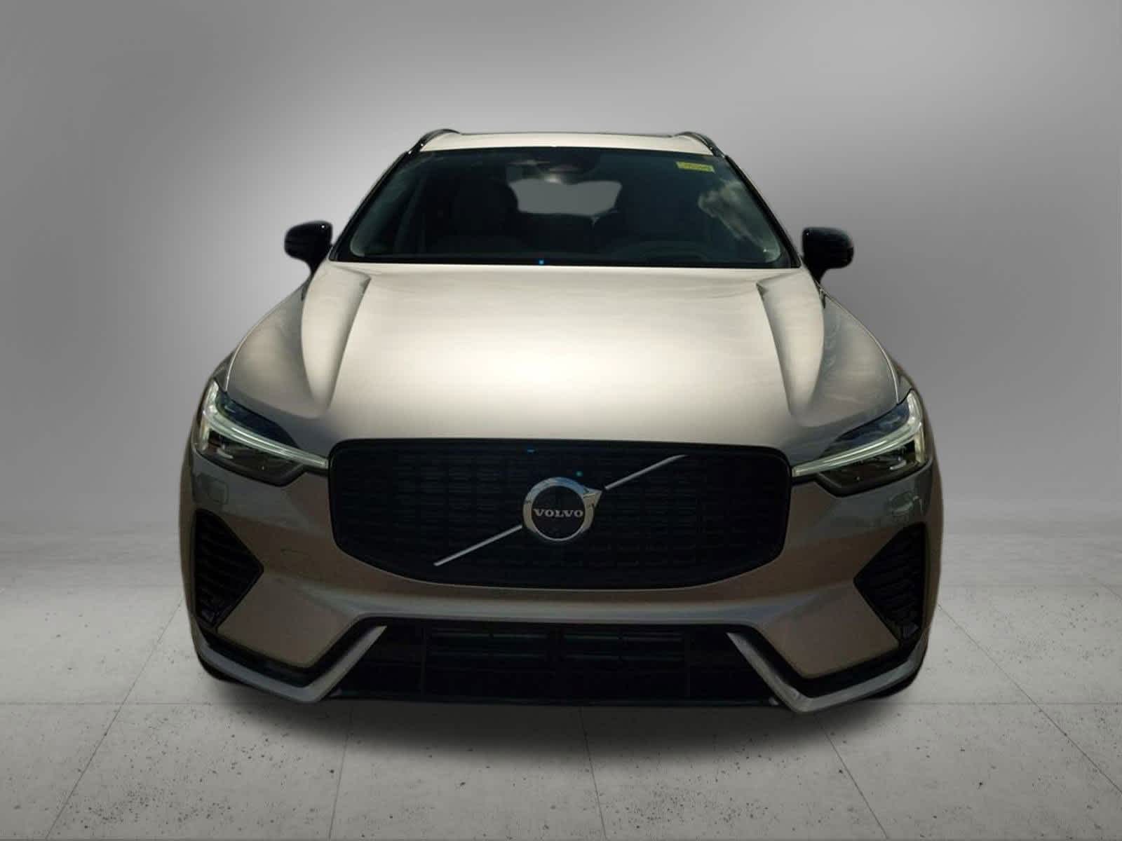 Thumbnail: 2025 Volvo XC60 - 9