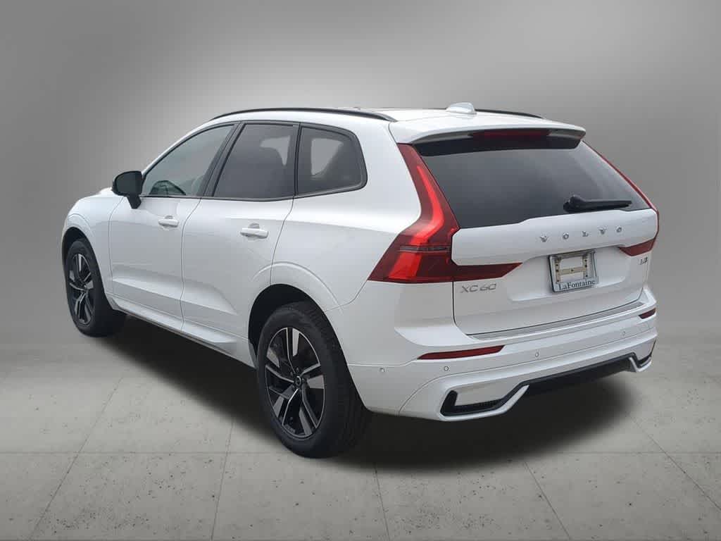 Thumbnail: 2026 Volvo XC60 - 4