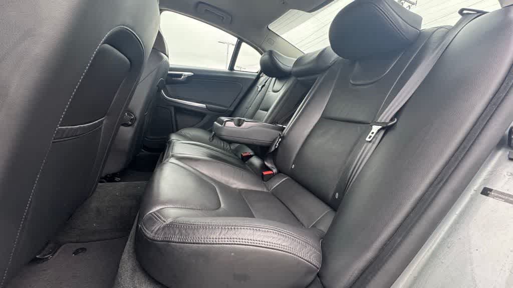 Thumbnail: 2013 Volvo S60 - 16