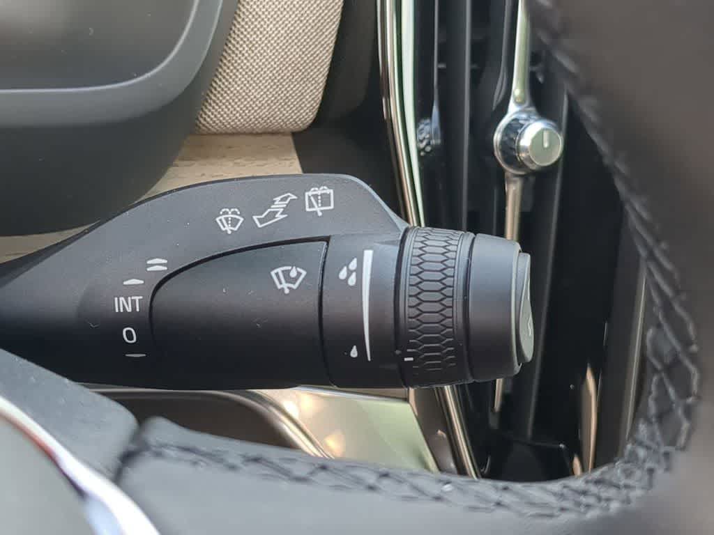 Thumbnail: 2026 Volvo XC90 - 24