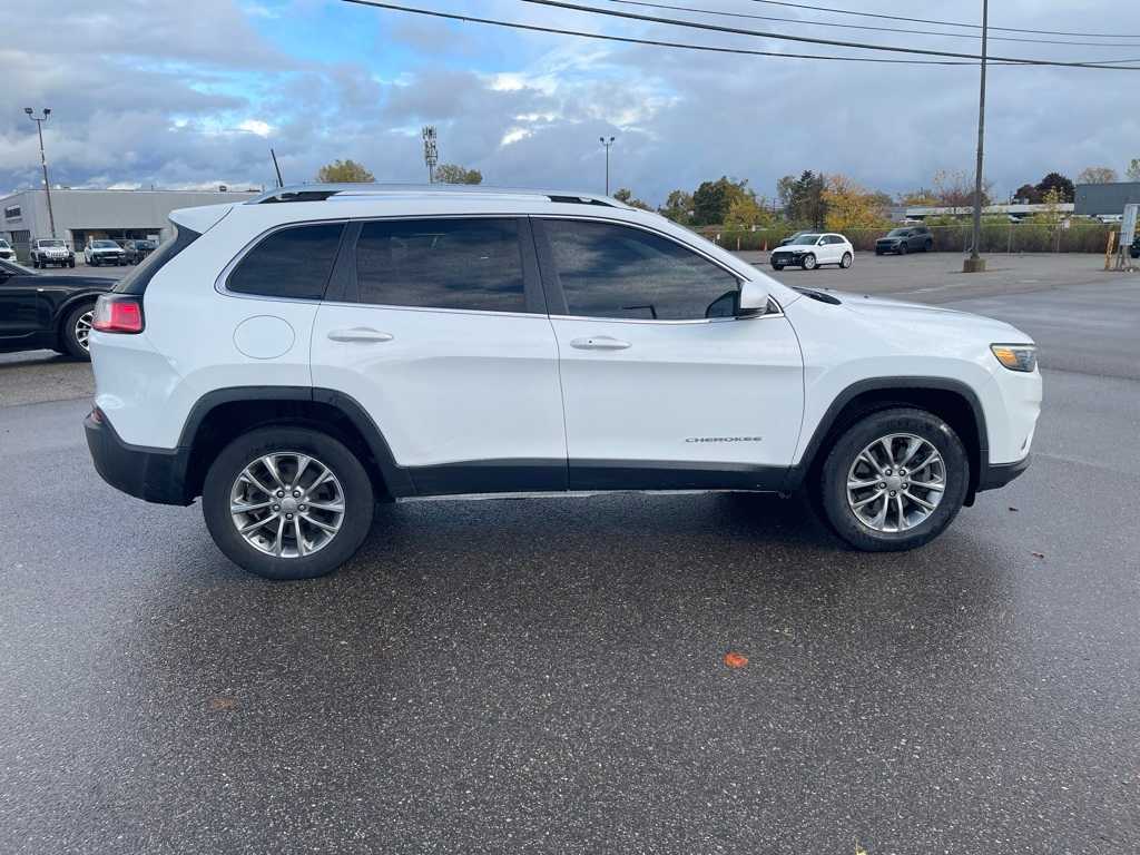 Thumbnail: 2020 Jeep Cherokee - 6