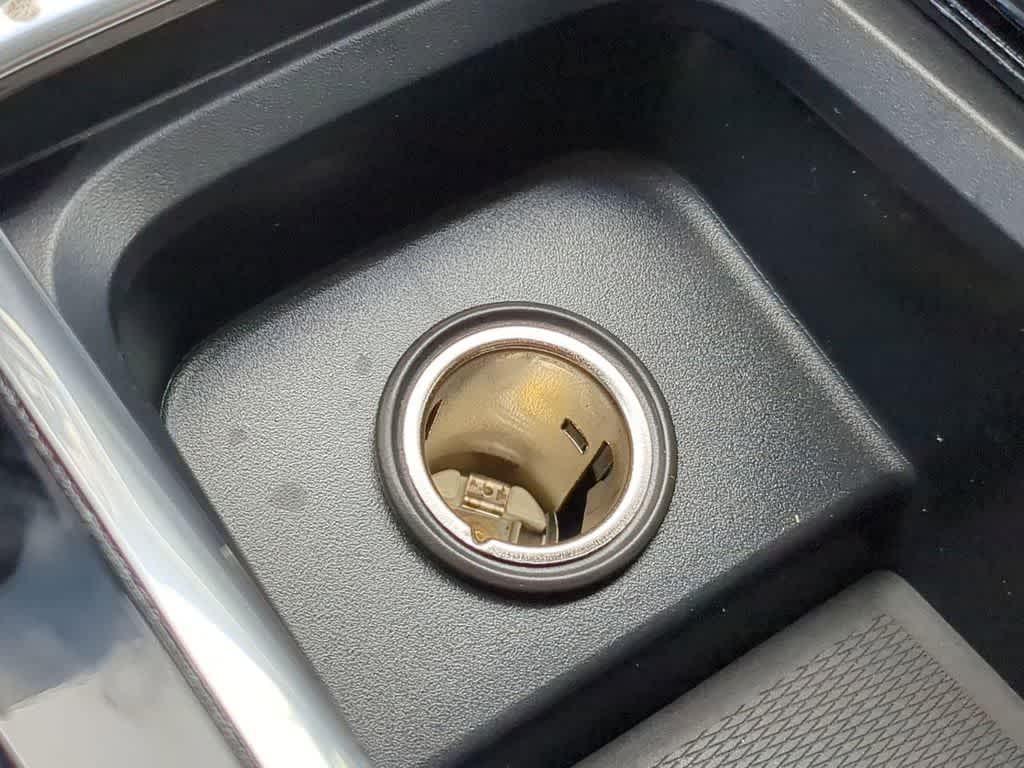 Thumbnail: 2026 Volvo XC60 - 30