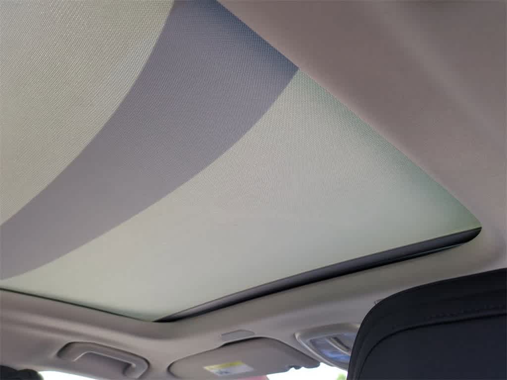 Thumbnail: 2026 Volvo XC60 - 21