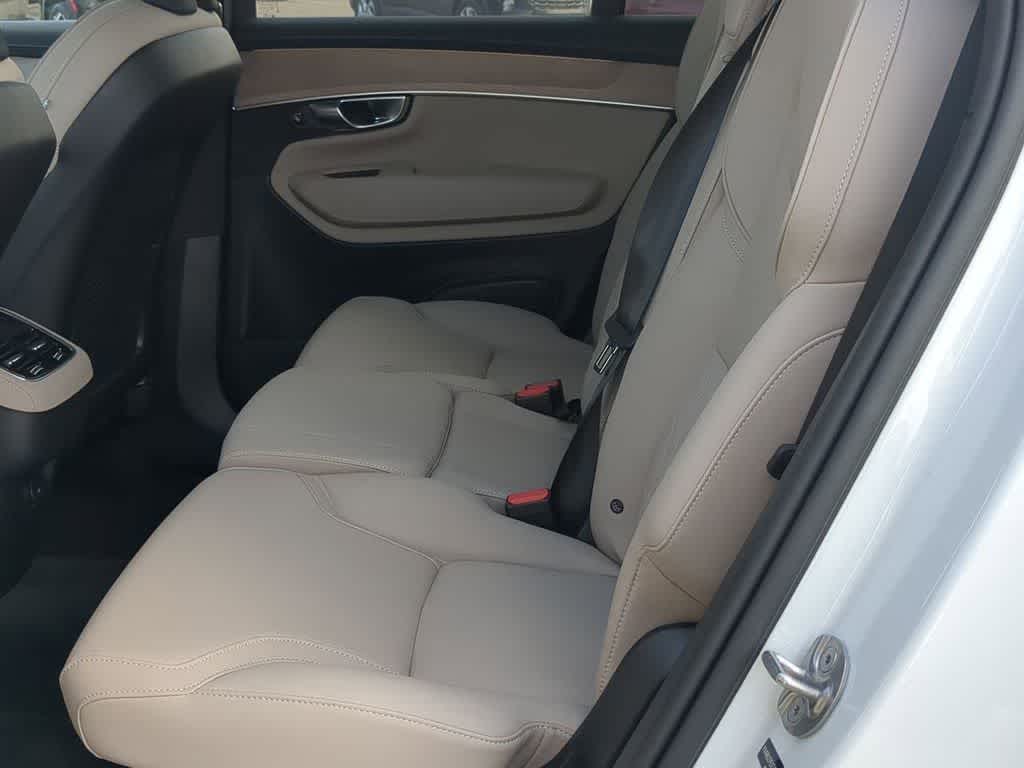 Thumbnail: 2026 Volvo XC90 - 18