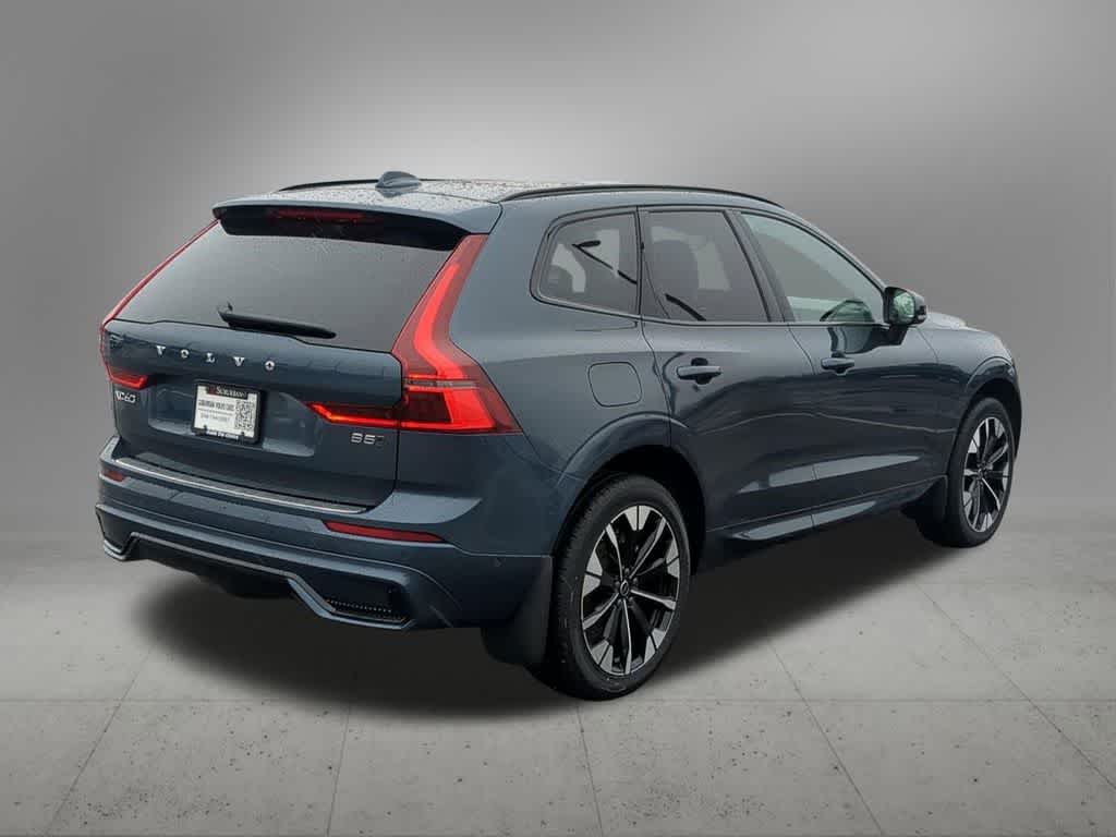 Thumbnail: 2026 Volvo XC60 - 6