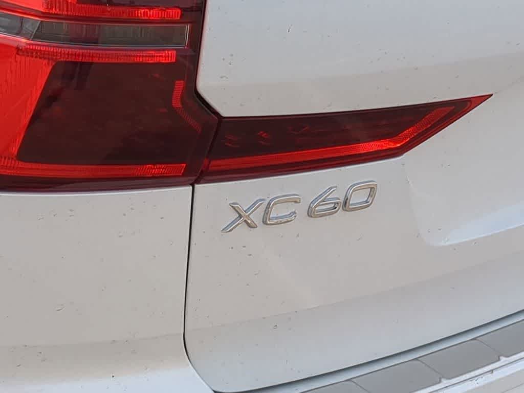 Thumbnail: 2026 Volvo XC60 - 12
