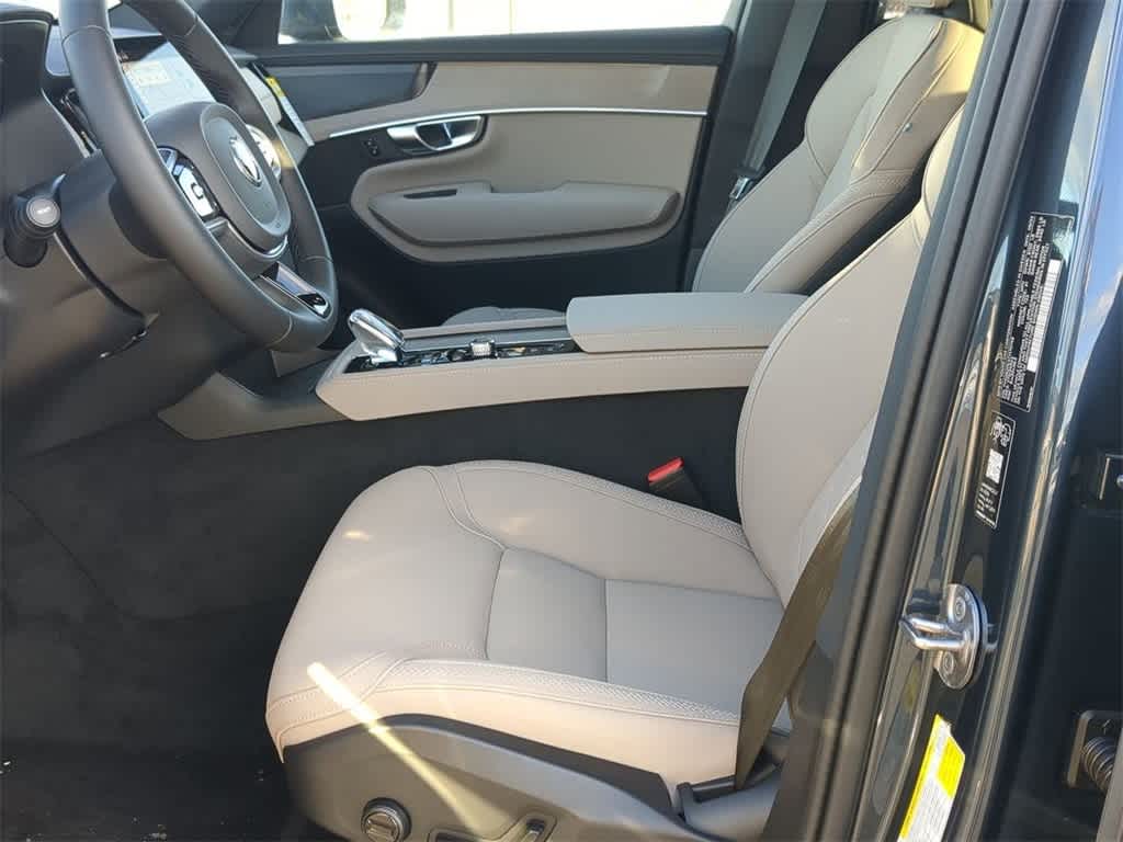 Thumbnail: 2026 Volvo XC90 - 15