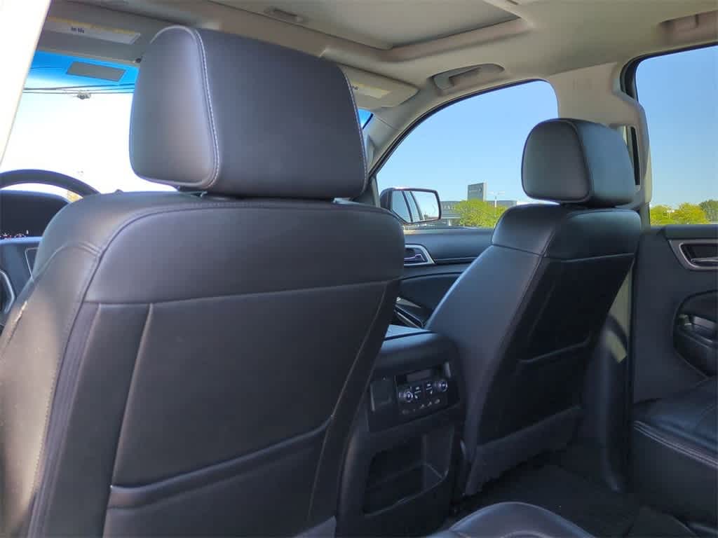 Thumbnail: 2017 GMC Yukon - 18