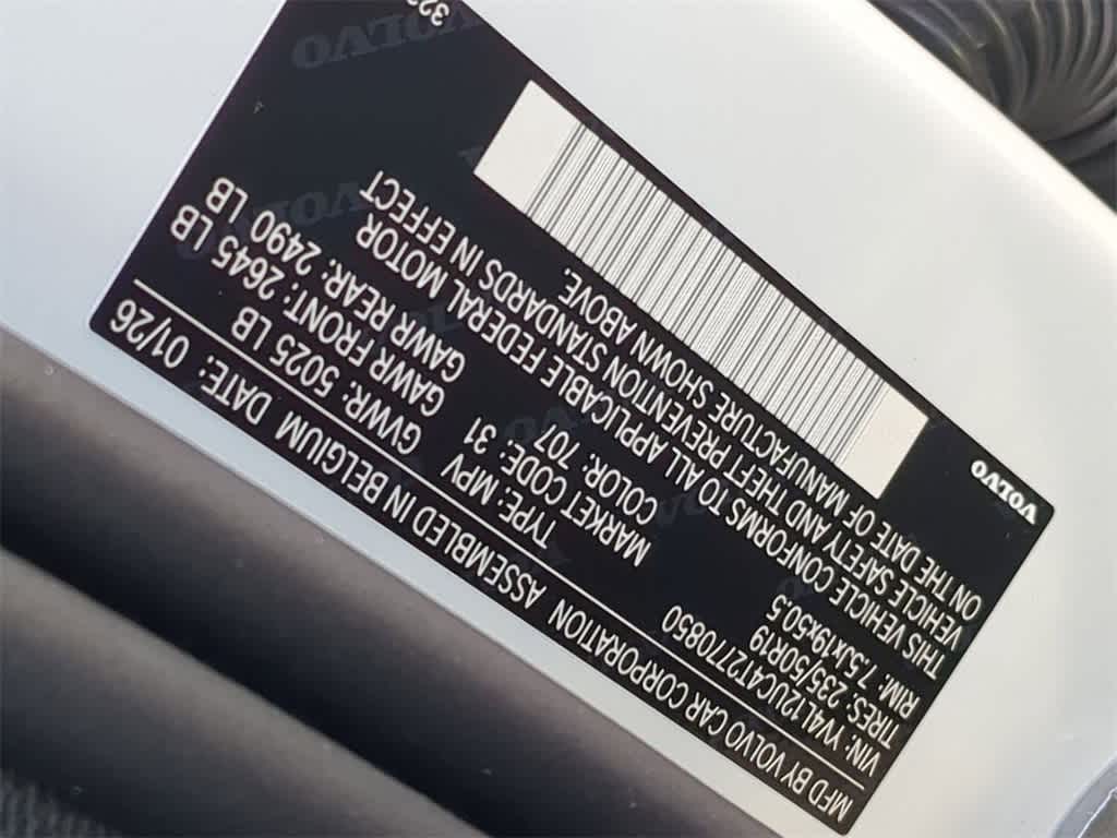 Thumbnail: 2026 Volvo XC40 - 33