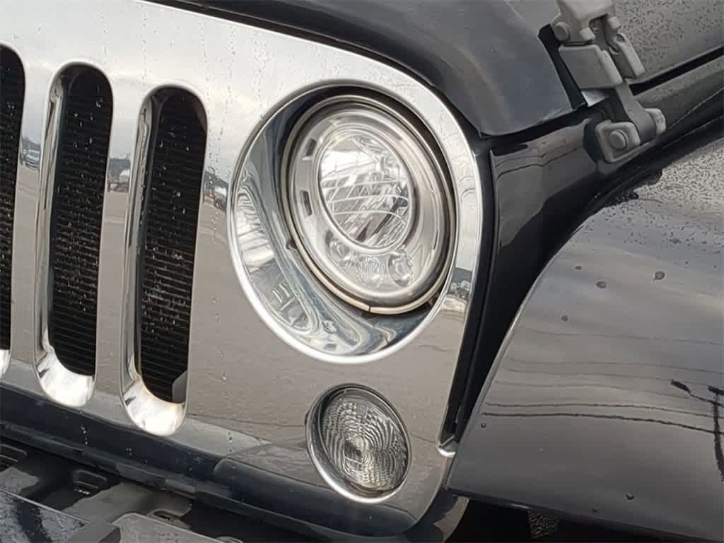 Thumbnail: 2017 Jeep Wrangler - 10