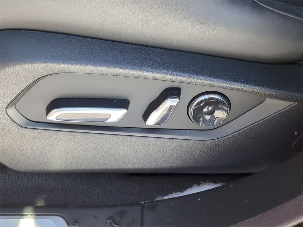 Thumbnail: 2023 Acura RDX - 17