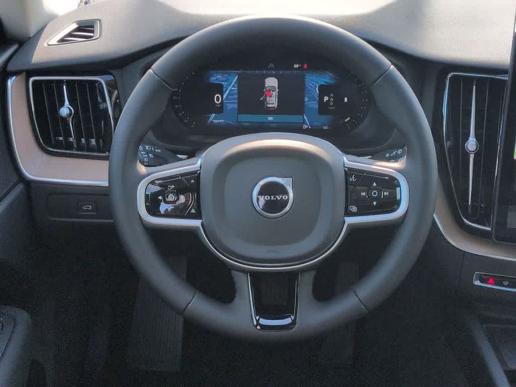 Thumbnail: 2026 Volvo XC60 - 23