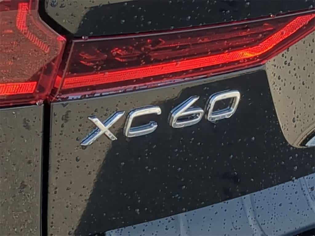 Thumbnail: 2026 Volvo XC60 - 12