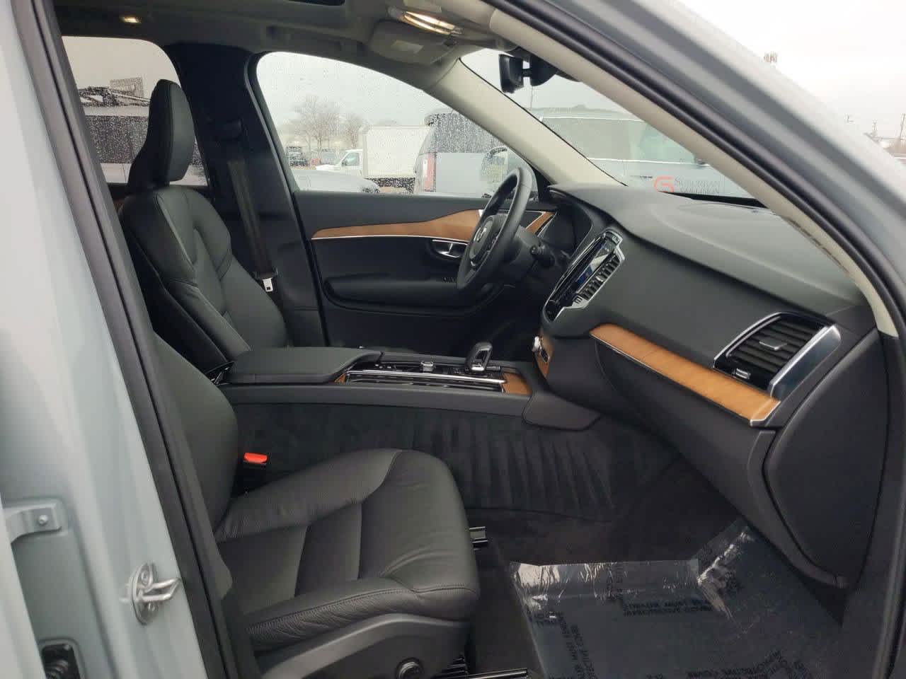 Thumbnail: 2025 Volvo XC90 - 19