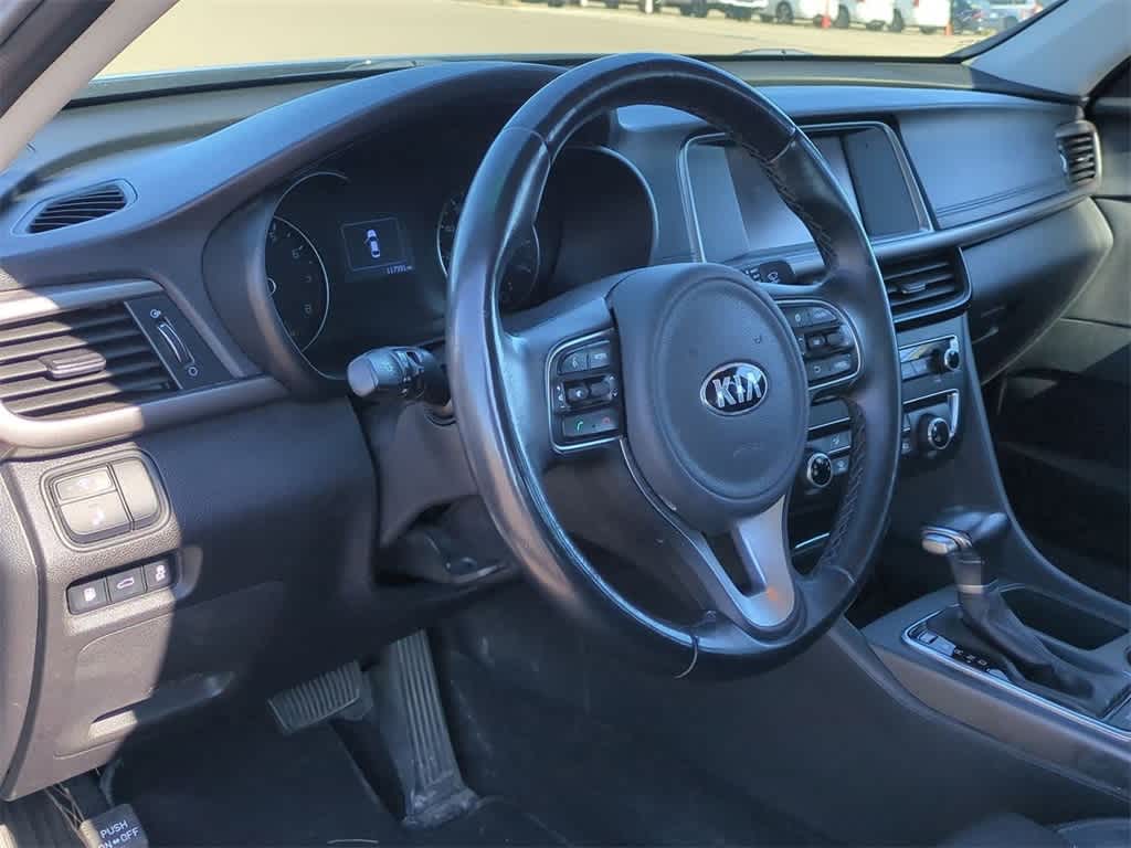 2018 Kia Optima LX photo 2