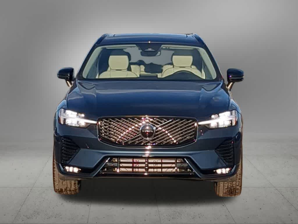 Thumbnail: 2026 Volvo XC60 - 9