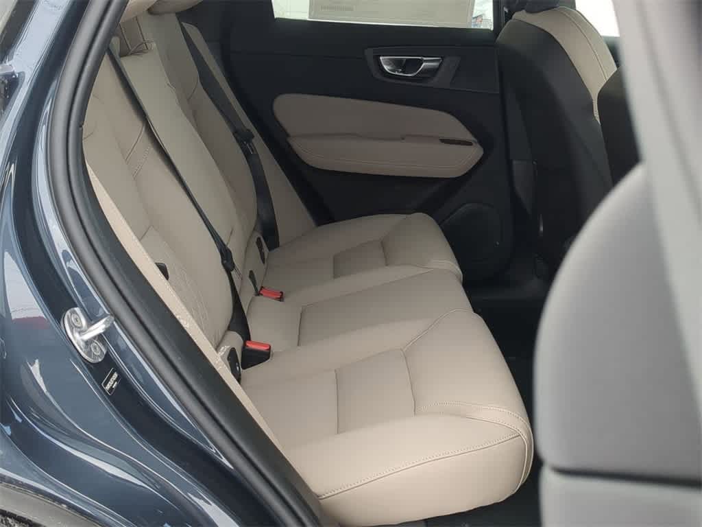 Thumbnail: 2026 Volvo XC60 - 19