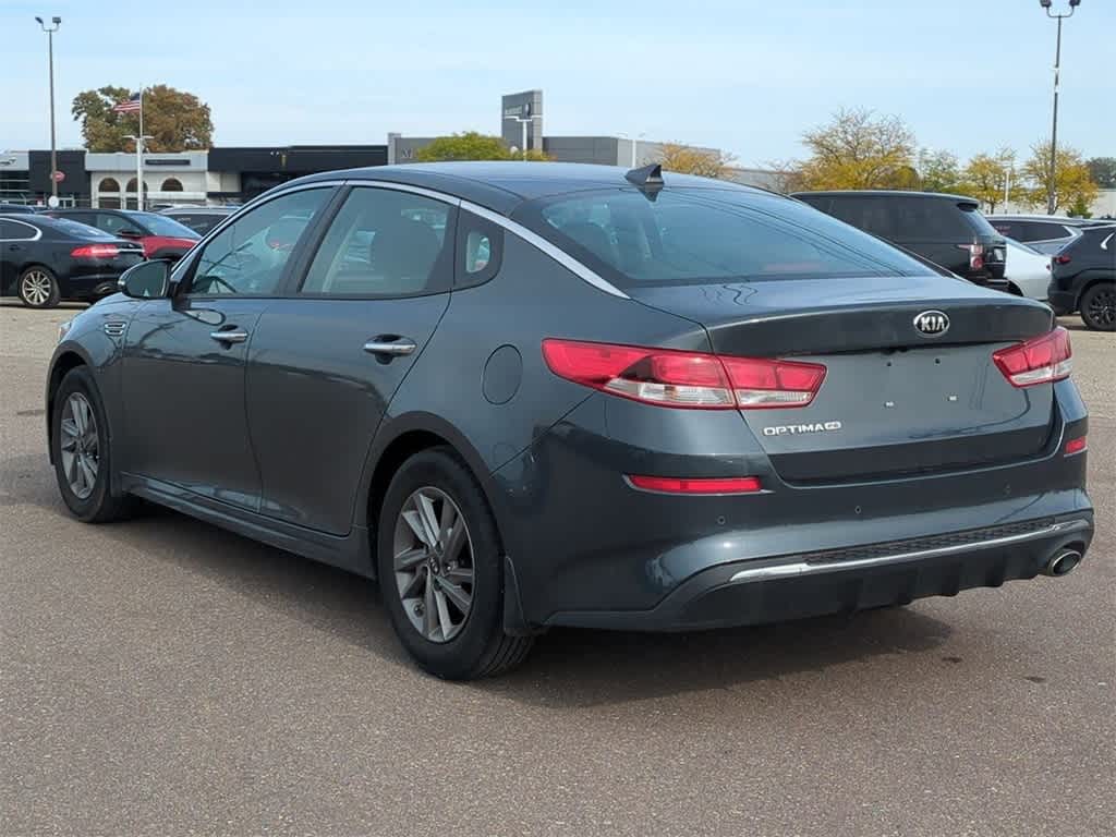 Thumbnail: 2020 Kia Optima - 4