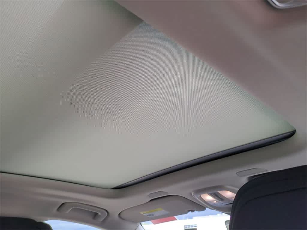 Thumbnail: 2026 Volvo XC60 - 21