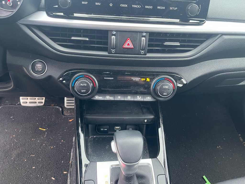 Thumbnail: 2024 Kia Forte - 18