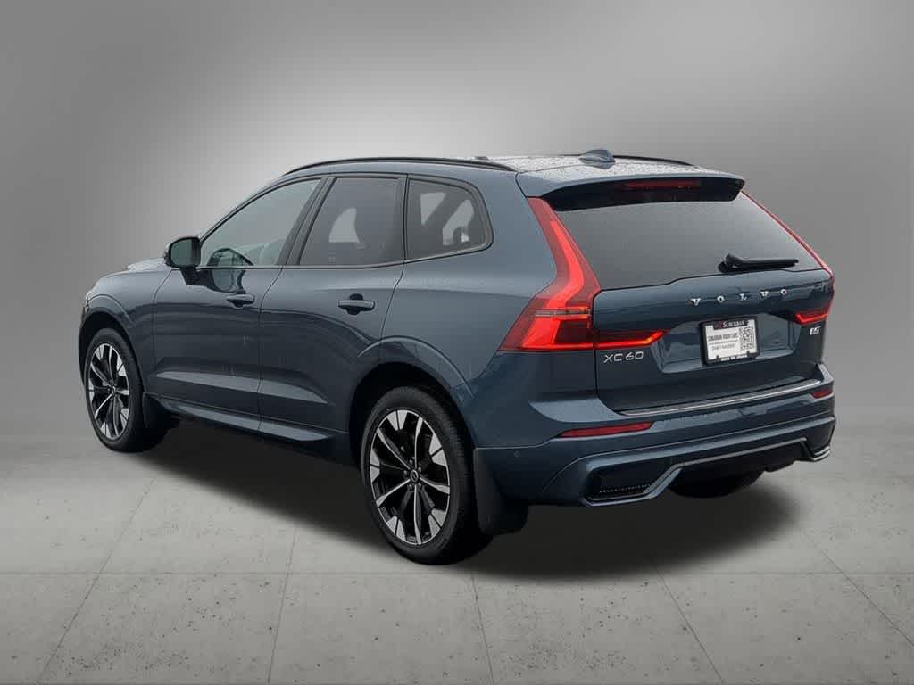 Thumbnail: 2026 Volvo XC60 - 4