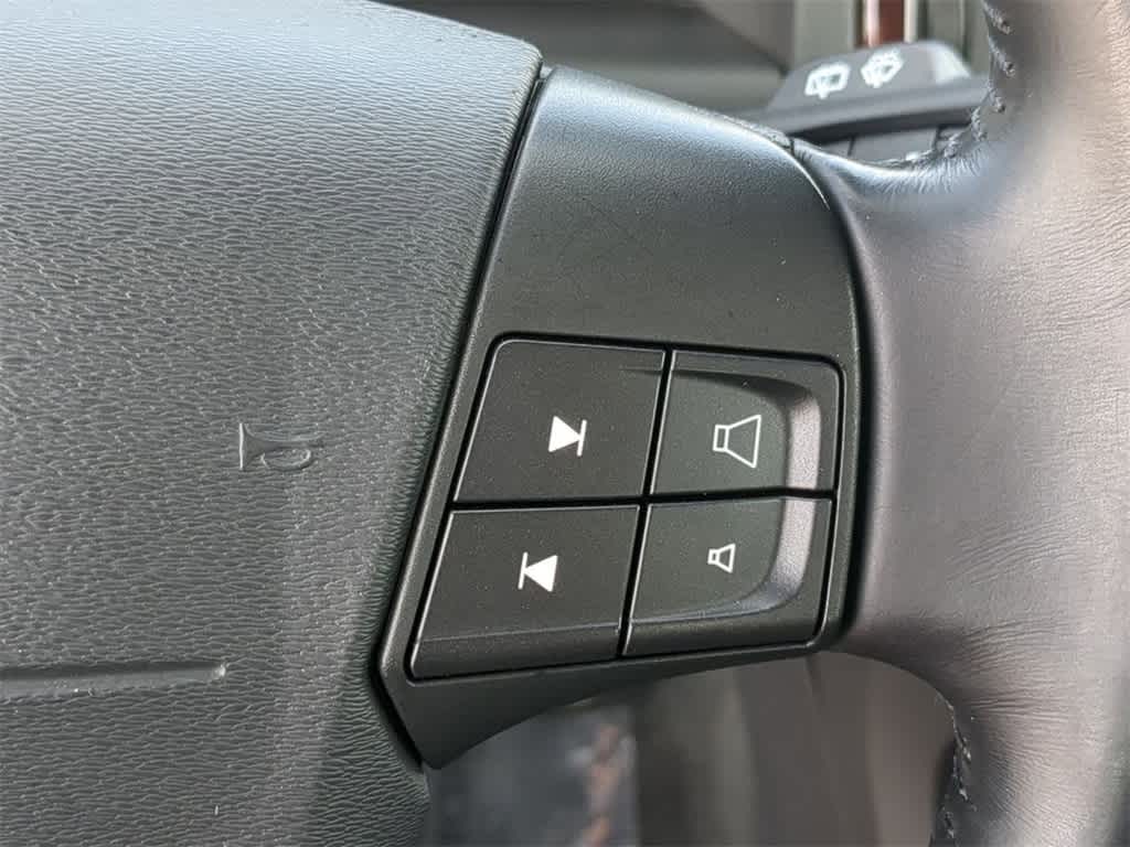 Thumbnail: 2008 Volvo XC70 - 23