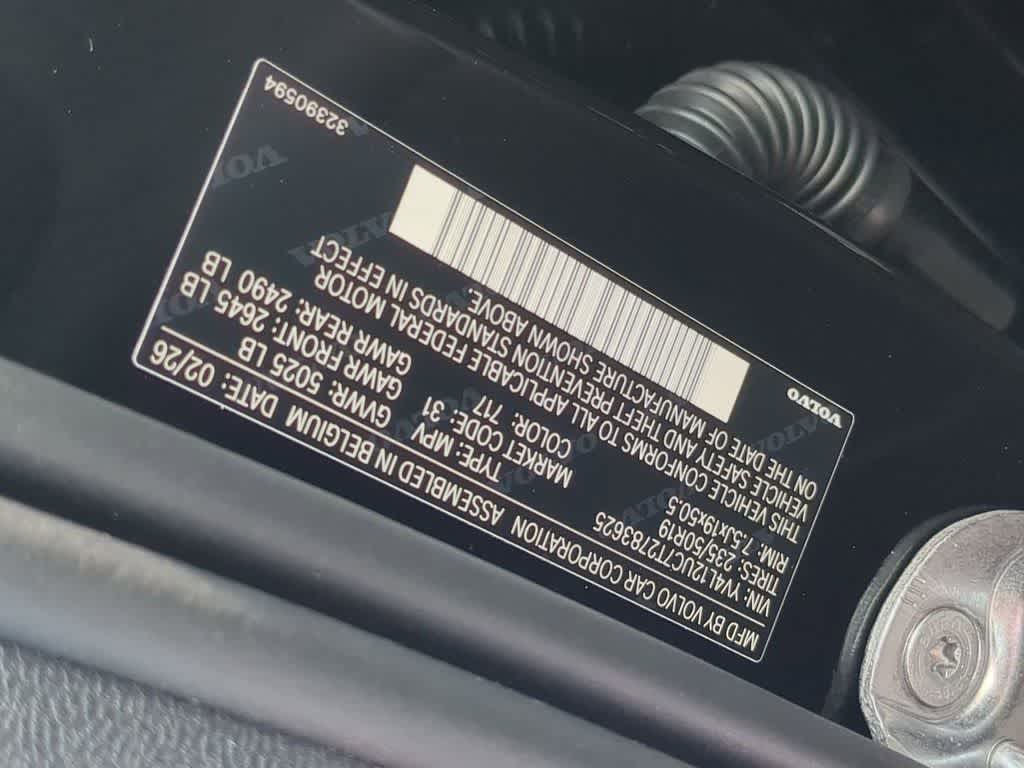 Thumbnail: 2026 Volvo XC40 - 33