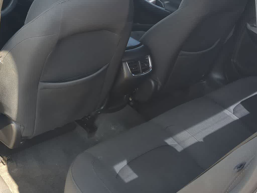 Thumbnail: 2019 Chevrolet Malibu - 17