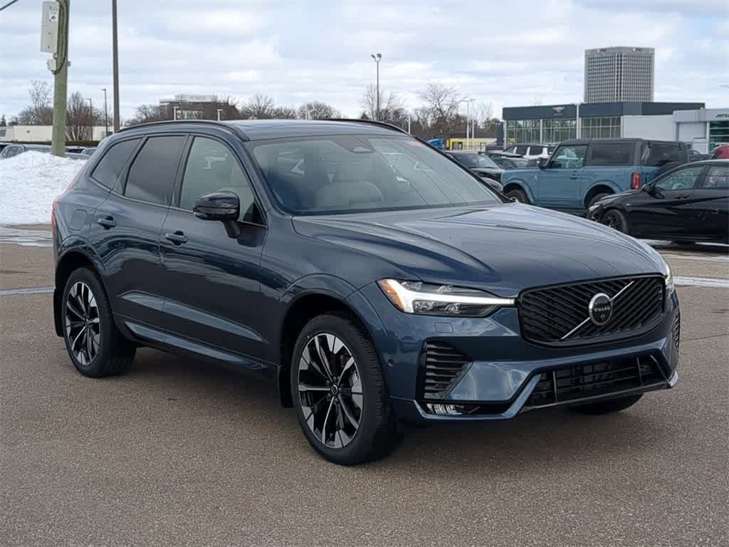Thumbnail: 2026 Volvo XC60 - 8