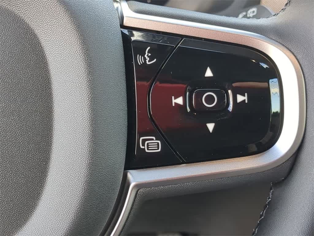 Thumbnail: 2026 Volvo XC90 - 23