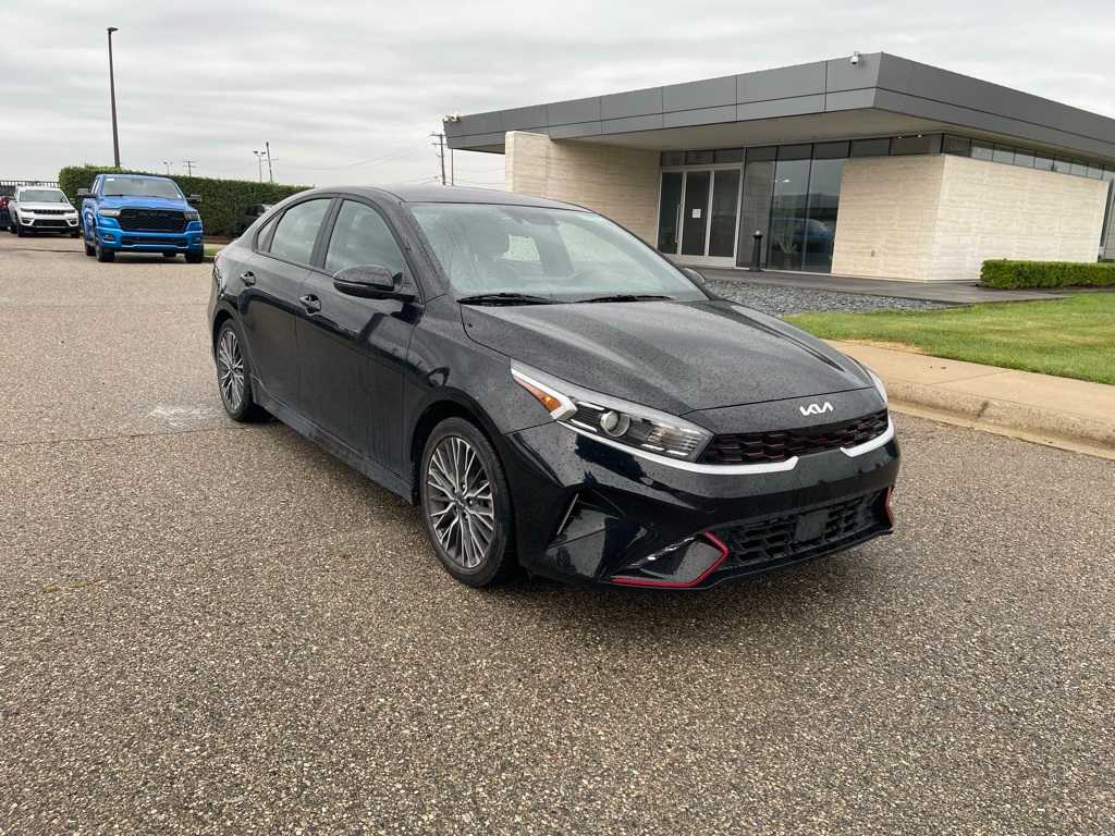 Thumbnail: 2023 Kia Forte - 7