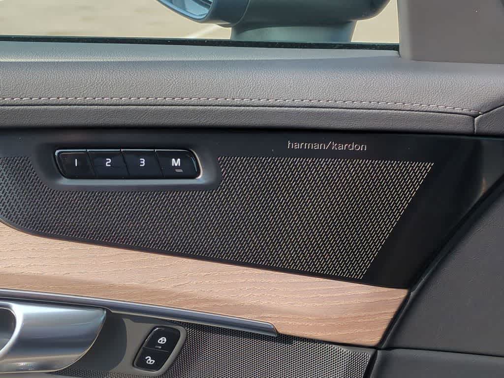 Thumbnail: 2026 Volvo XC90 - 29