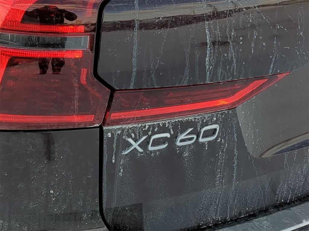 Thumbnail: 2026 Volvo XC60 - 12