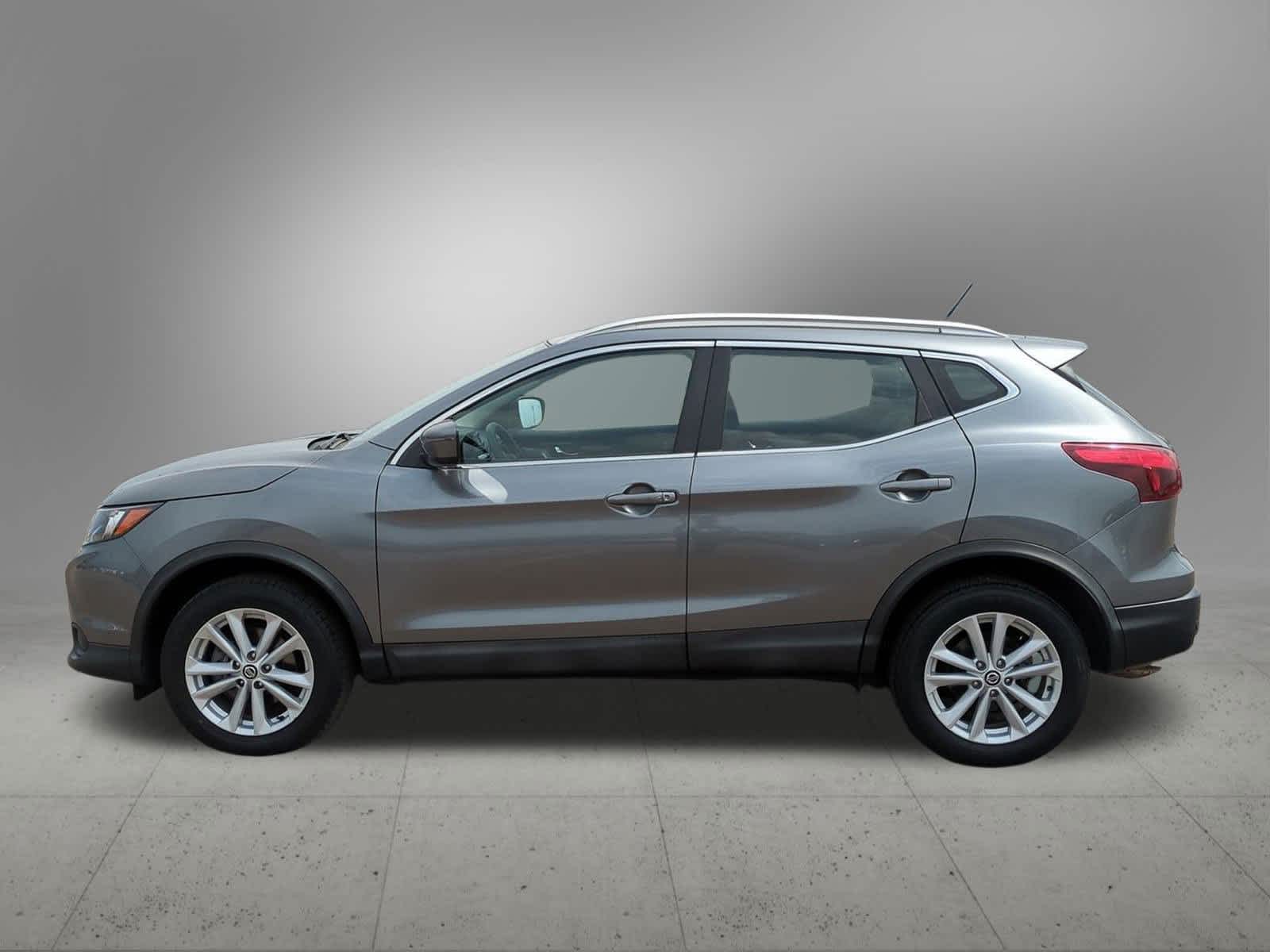 Thumbnail: 2019 Nissan Rogue Sport - 3