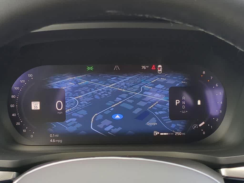 Thumbnail: 2023 Volvo S60 - 32