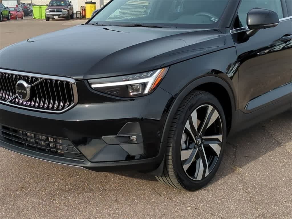 Used 2023 Volvo XC40 B5 AWD Ultimate Bright SUV