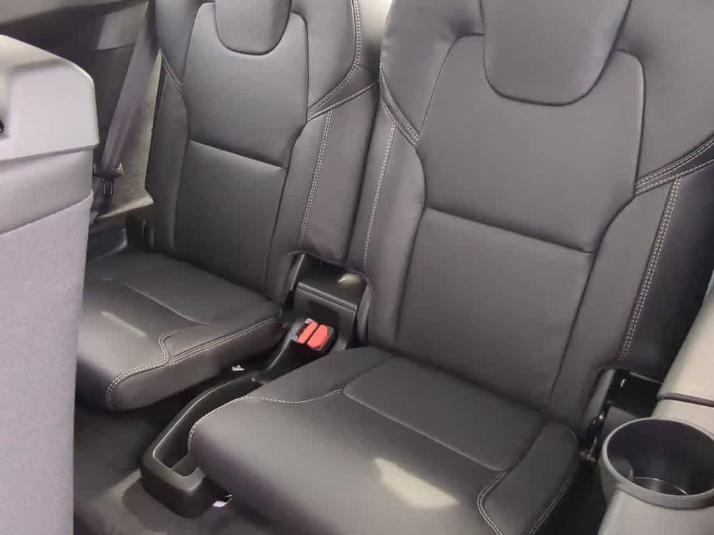 Thumbnail: 2026 Volvo XC90 - 20