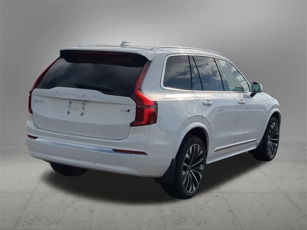Thumbnail: 2026 Volvo XC90 - 6