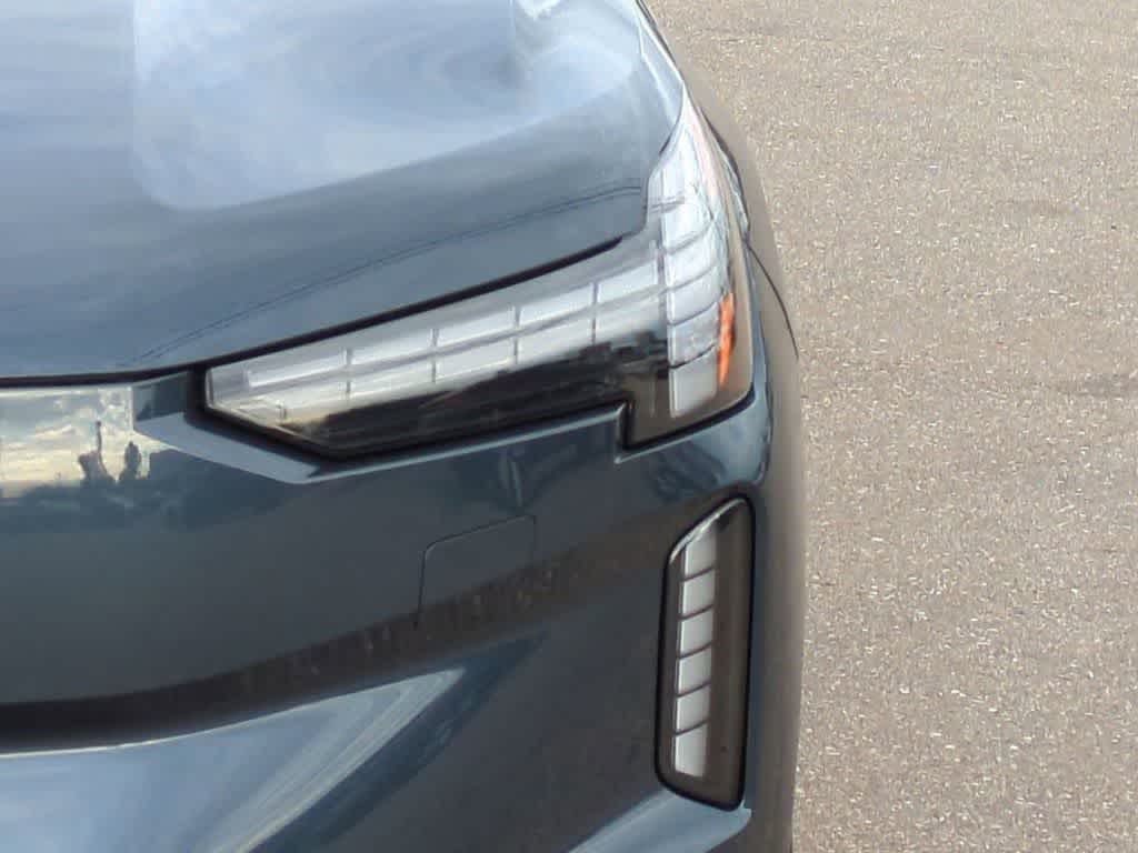 Thumbnail: 2025 Volvo EX90 - 10