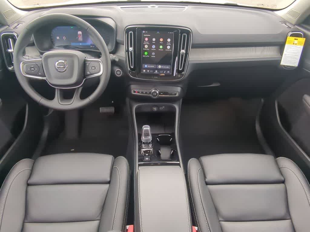 Thumbnail: 2026 Volvo XC40 - 14