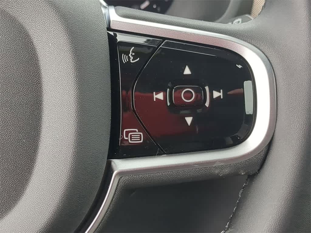 Thumbnail: 2026 Volvo XC90 - 23