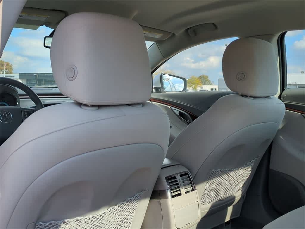 Thumbnail: 2011 Buick LaCrosse - 16