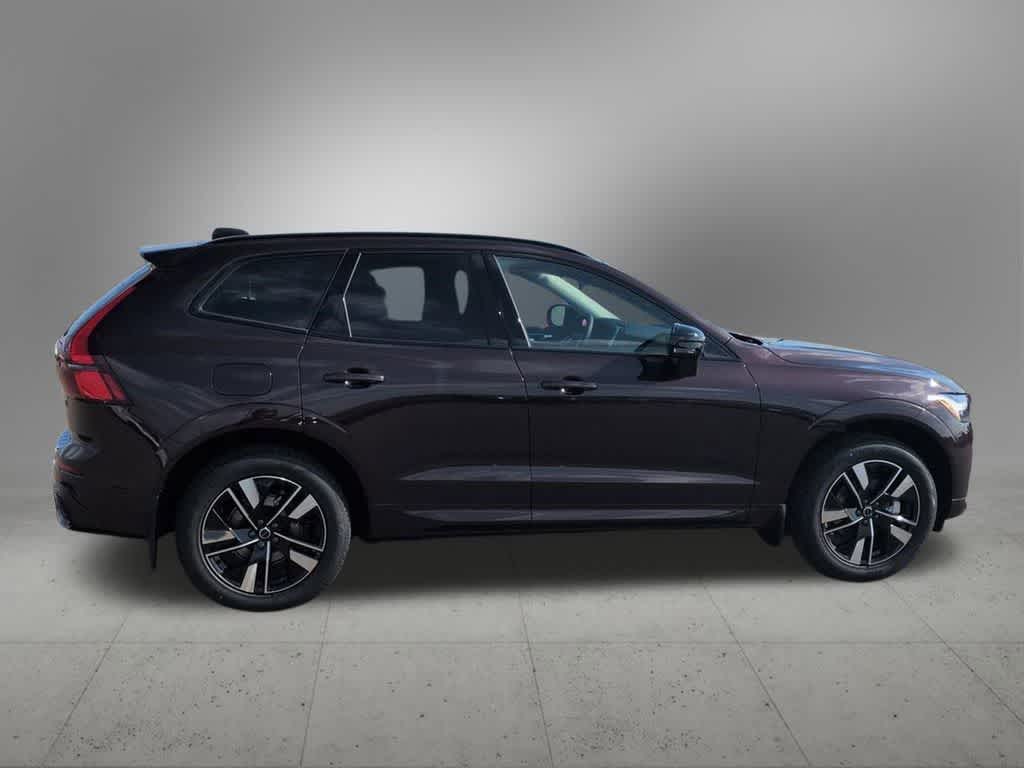 Thumbnail: 2026 Volvo XC60 - 7