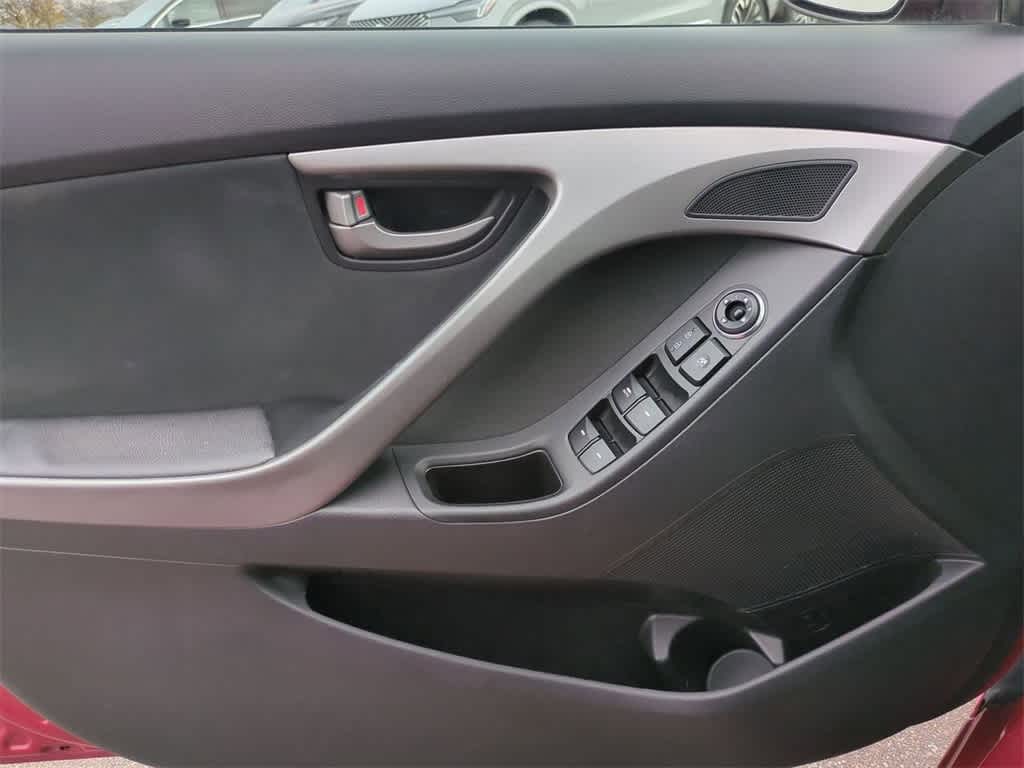 Thumbnail: 2015 Hyundai Elantra - 22